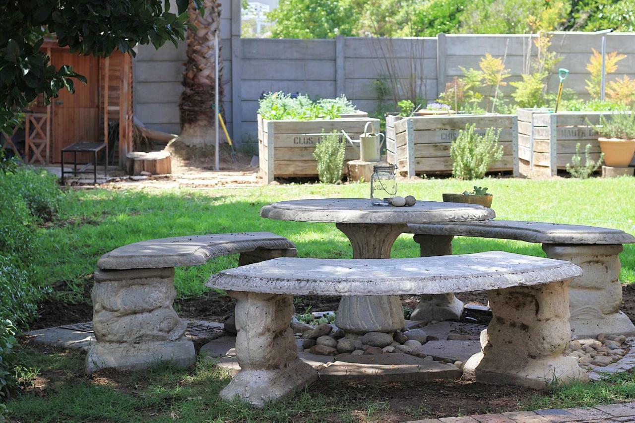 Olive Tree Private Rooms In Stellenbosch- No Load Shedding Exterior foto